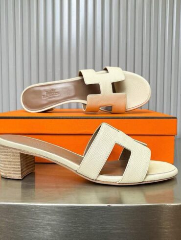 Hermès Mules Oasis en cuir